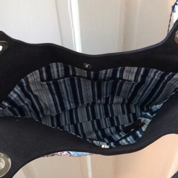 Vera Bradley bag from the Seaside collection - Picture 3 of 5